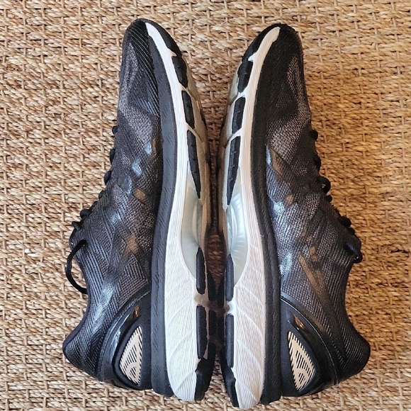 Asics Men's Black and Gray Athletic Shoes Gel Nimbus 19 Size 11 - Picture 5 of 10